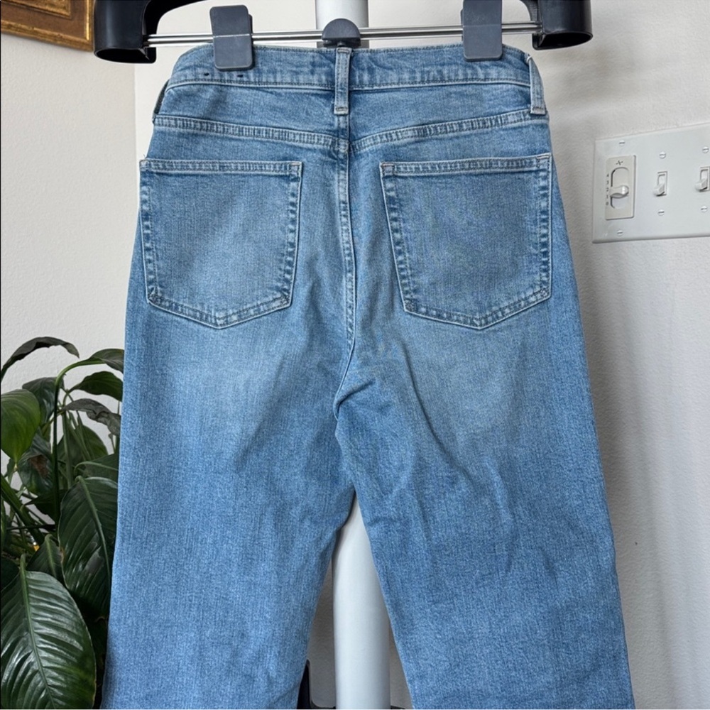Gap Women’s 70’s Flare Jeans Sz 4/27 Regular High Rise Front Pockets Light Wash - Picture 8 of 9